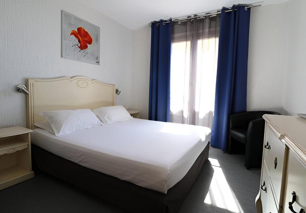 Hotel Napoleon La Turbie Bagian luar foto