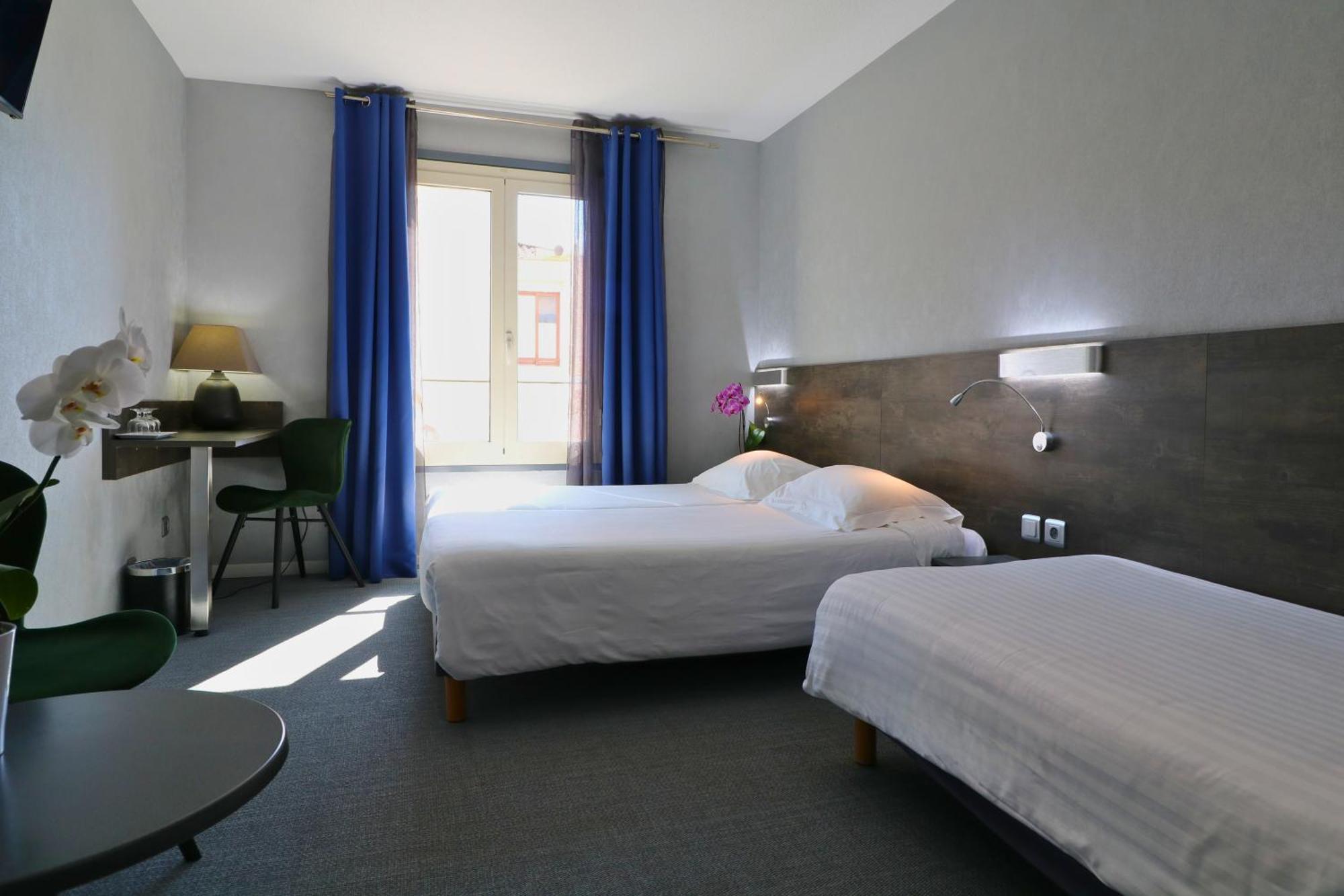 Hotel Napoleon La Turbie Bagian luar foto