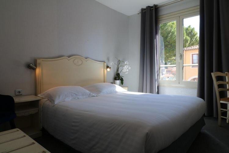 Hotel Napoleon La Turbie Bagian luar foto